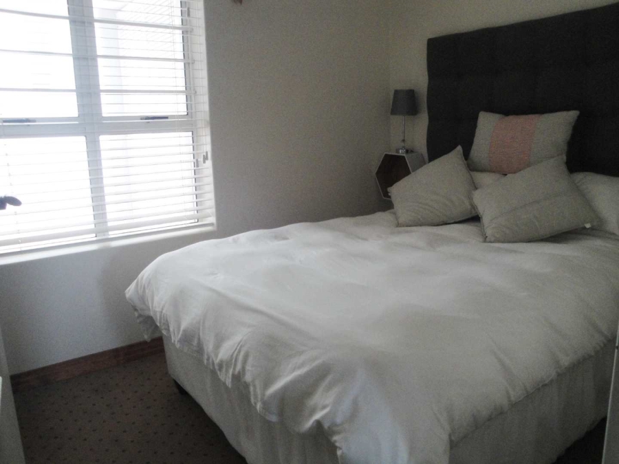 2 Bedroom Property for Sale in Summerstrand Eastern Cape